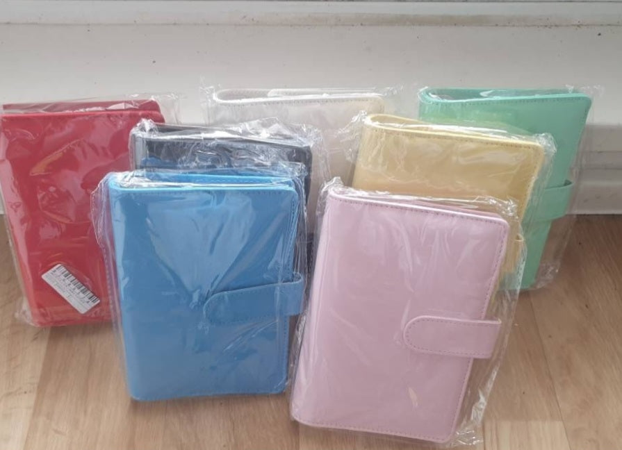 Unifarbende Binder A6